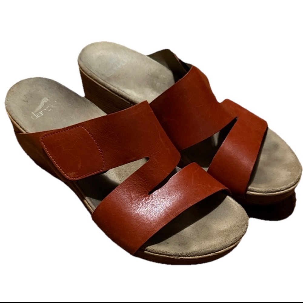 Dansko Women's Leather sandals in Red size 40 (9-9.5)